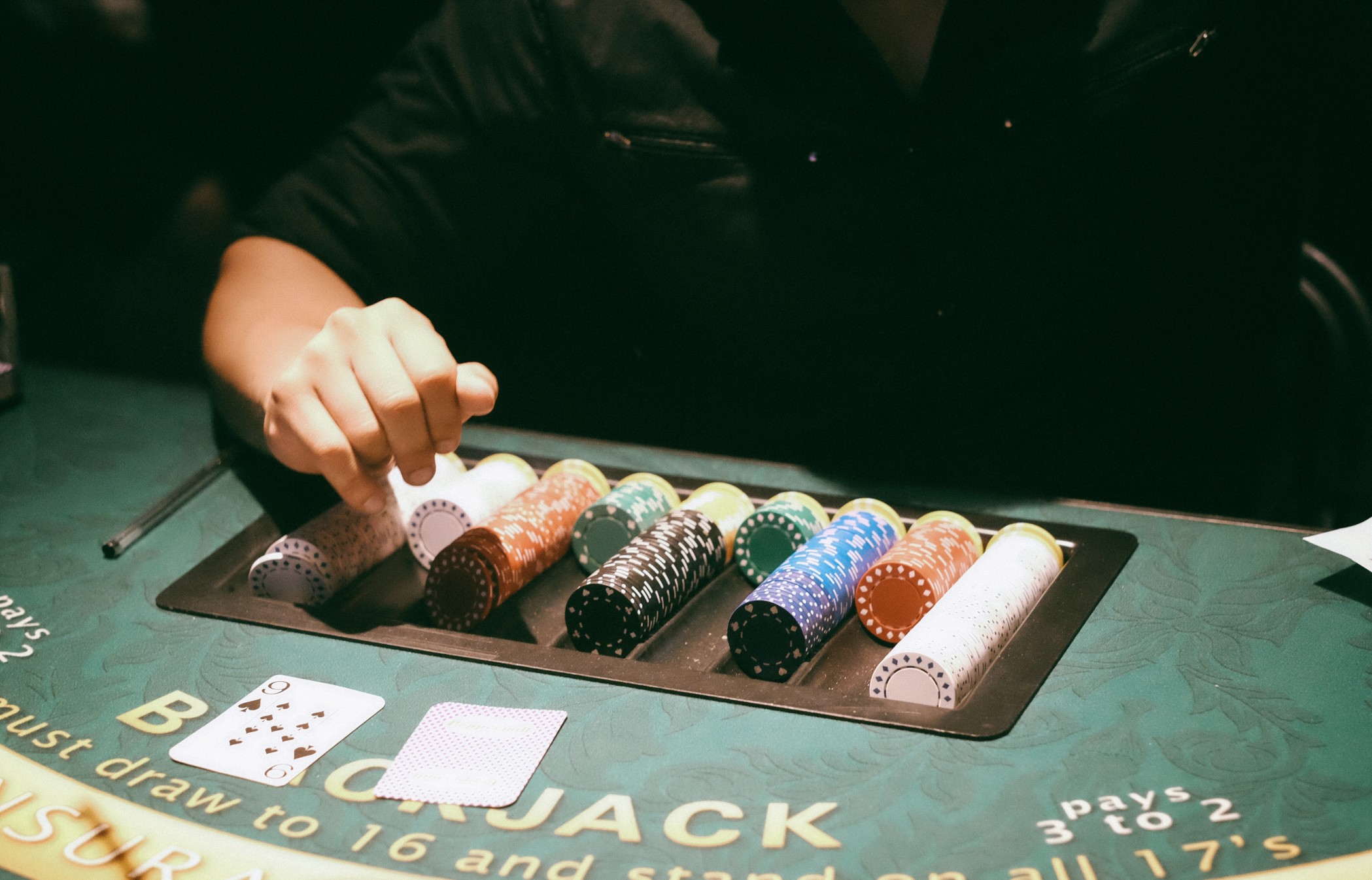 live blackjack online casinos canada
